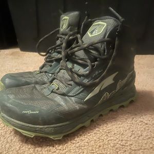 Altra Lone Peak 4 mid